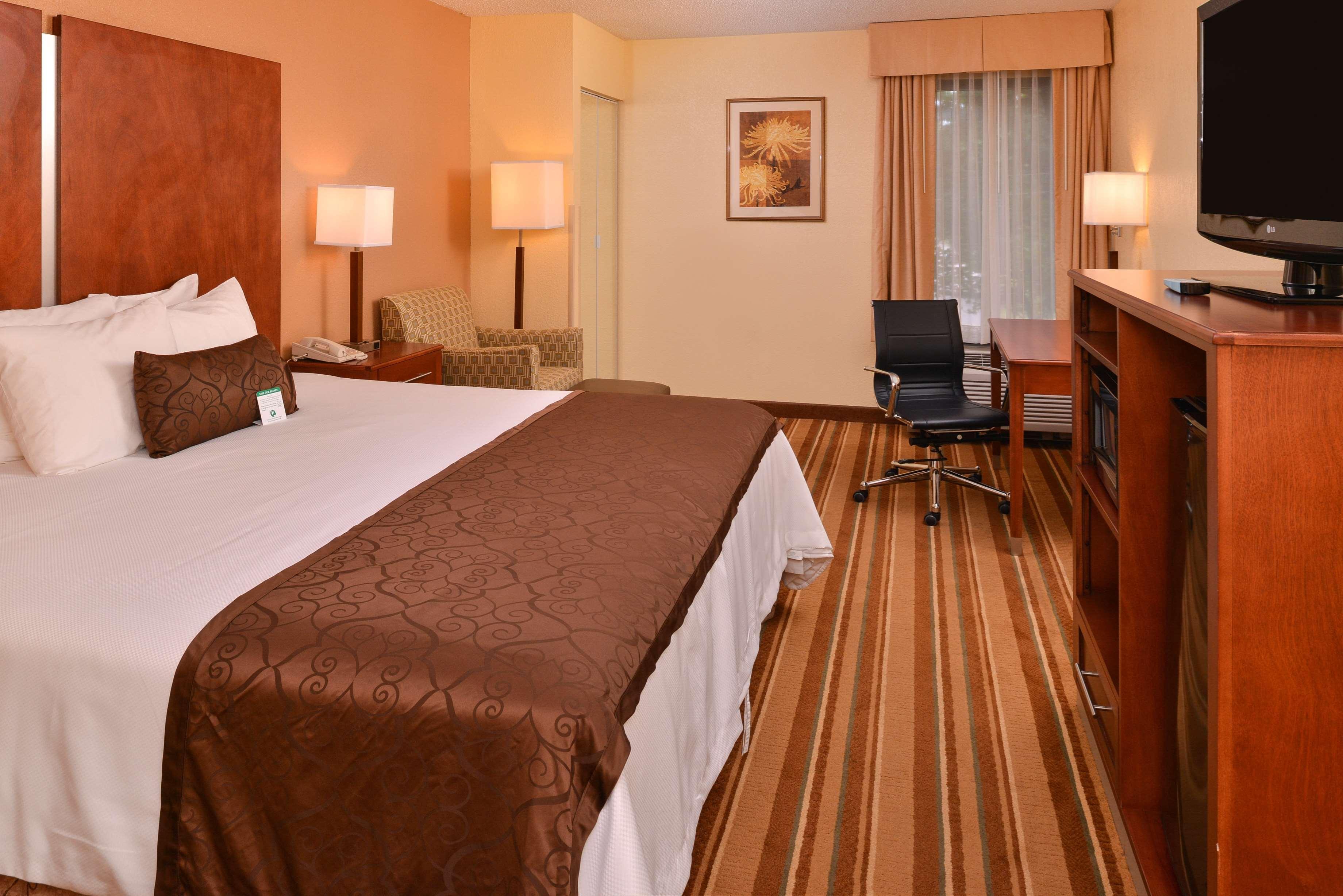 Best Western Plus Richmond Sandston Exterior foto